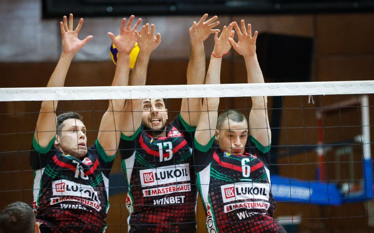 Нефтохимик победи Черно море, Берое се справи с Пирин Разлог