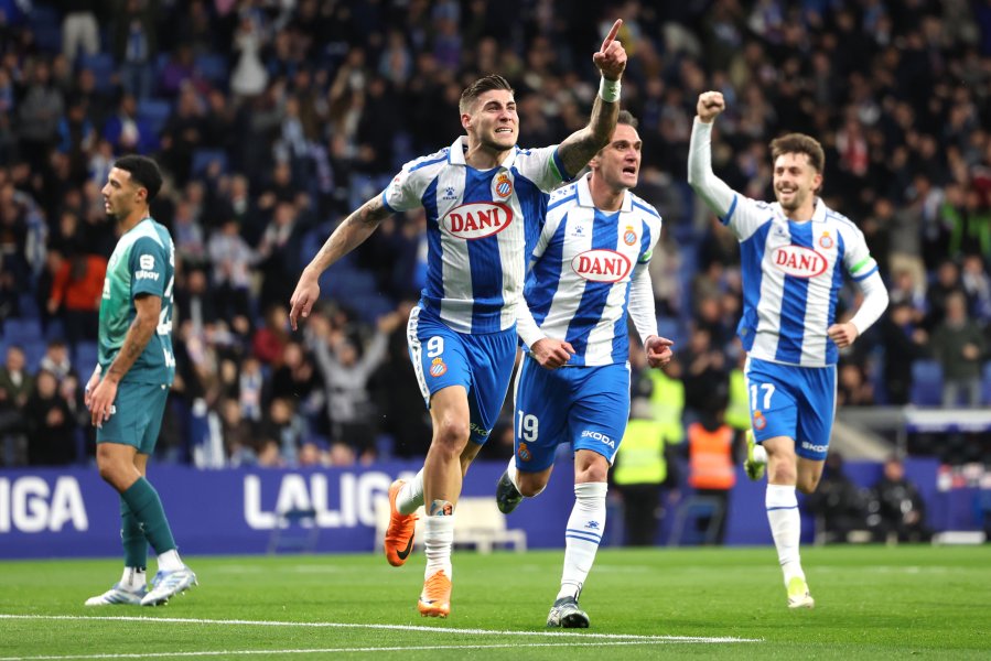 Еспаньол Депортиво Алавес1