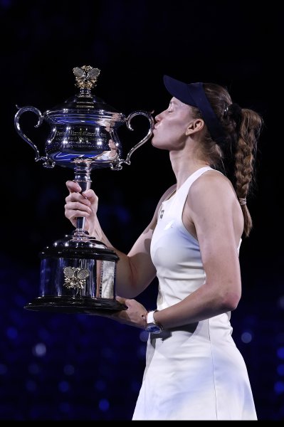 Елена Рибакина срази Арина Сабаленка за първа титла от Australian1