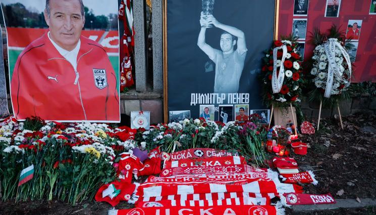 Футбол - Предлагат улица и алея да бъдат кръстени на Димитър Пенев