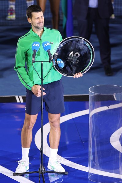 Карлос Алкарас обърна Новак Джокович и спечели първа титла от1