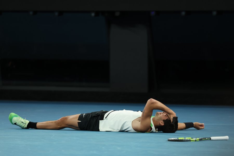 Карлос Алкарас обърна Новак Джокович и спечели първа титла от1