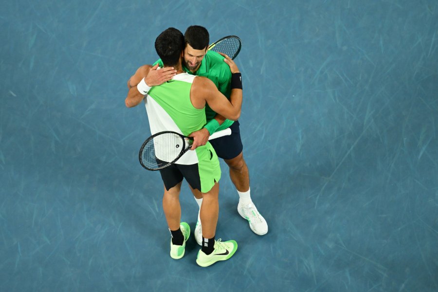 Карлос Алкарас обърна Новак Джокович и спечели първа титла от1