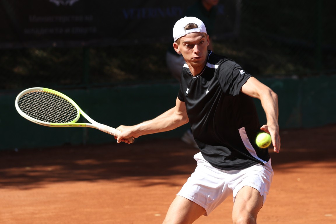 Пьотр Нестеров триумфира с титлата на сингъл в Тунис