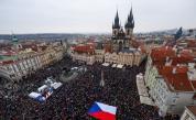 Огромен протест в подкрепа на Петър Павел в Прага