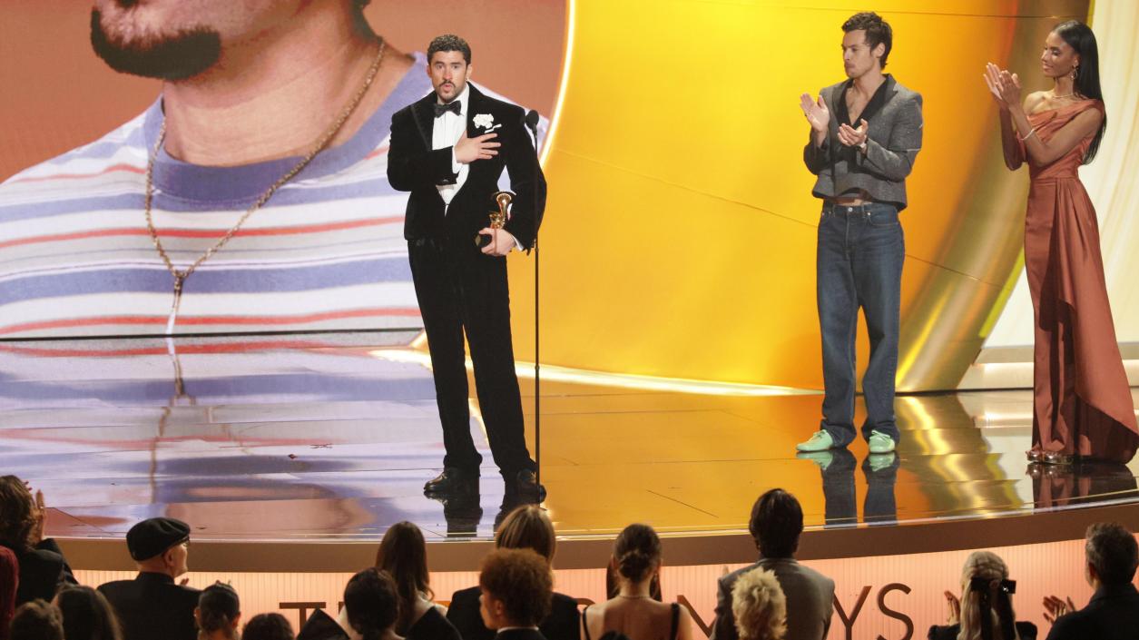  Бед Бъни влезе в историята с „Грами“ за Албум на годината