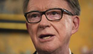 Манделсън е изправен пред искане да върне обезщетението, получено след отстраняването му като посланик в САЩ