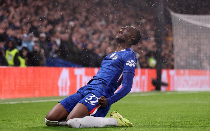 Евертън взима под наем крило от Челси