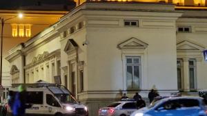 Полицай нападна жандармерист