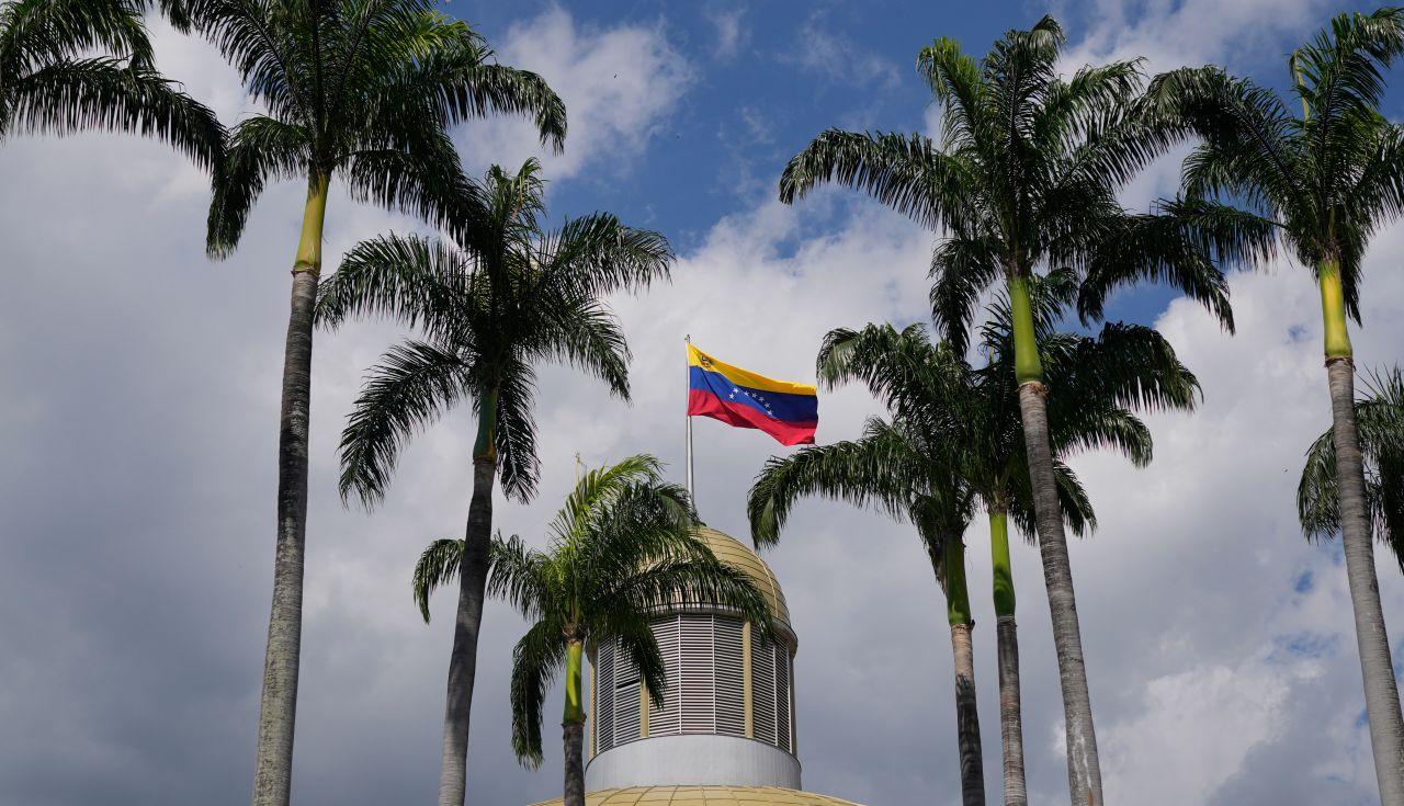 Първа среща в Каракас: Лора Догу и Делси Родригес чертаят бъдещето на Венецуела