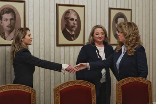 ГЕРБ на консултации при Йотова