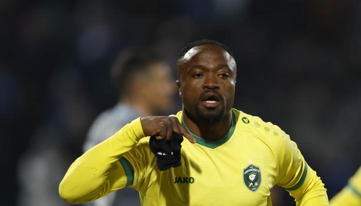 Бърнард Текпетей - Напрежение с Текпетей след мача