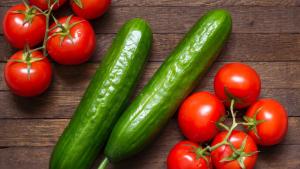 домати и краставици