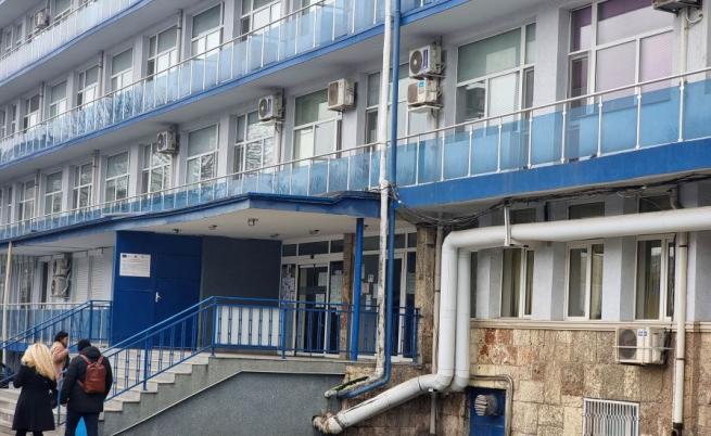 Ръководството на болница „Св. Анна“ във Варна с предложения към напускащите лекари от детската хирургия