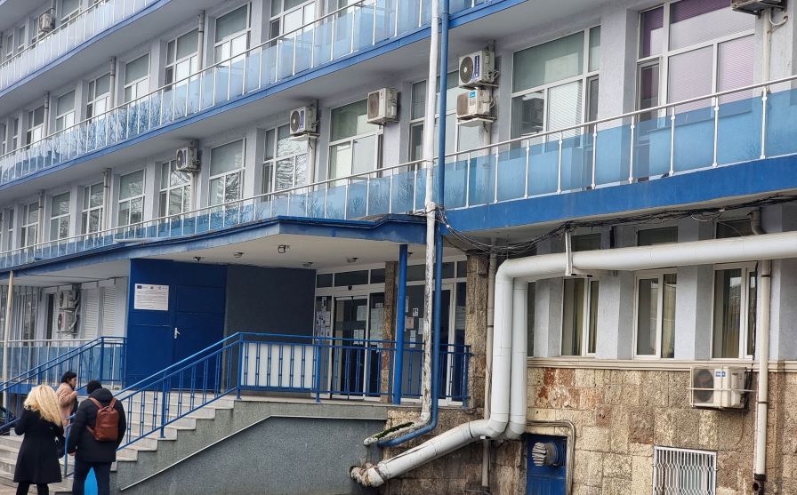 Ръководството на болница „Св. Анна“ във Варна с предложения към напускащите лекари от детската хирургия