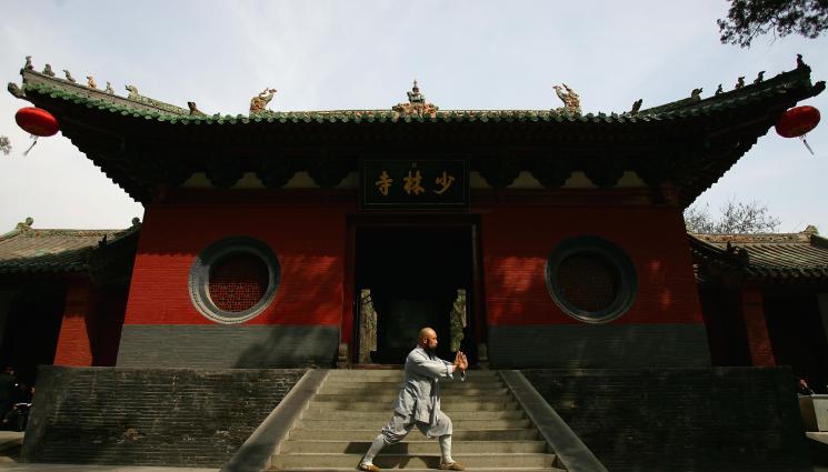 Шаолин - РОБОТИ УЧАТ КУНГ-ФУ В ШАОЛИН! (ВИДЕО)