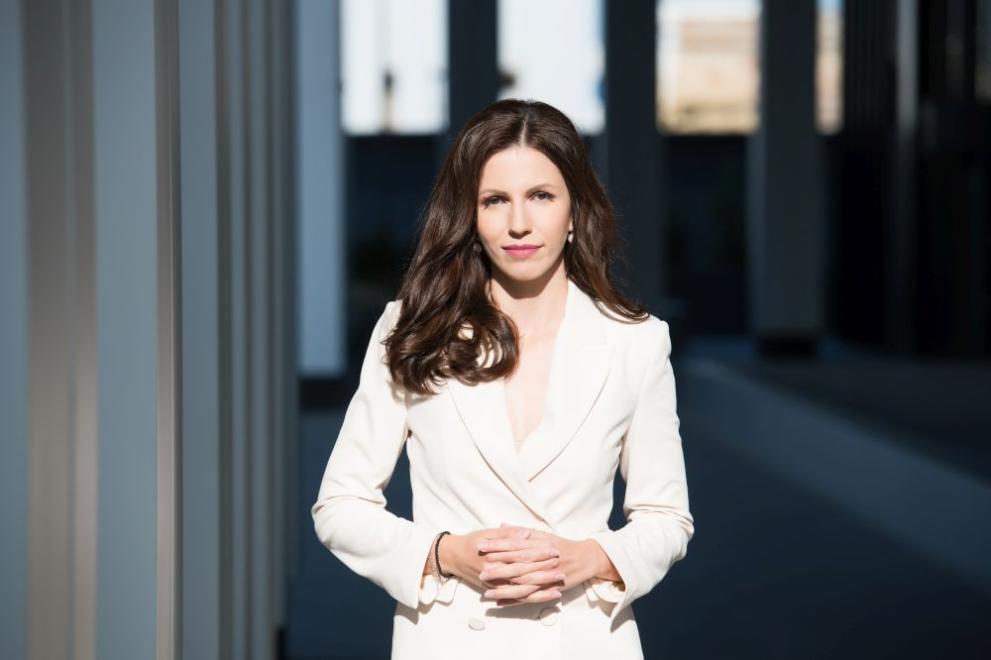 Анна Карадакова