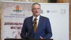 Матиас Корман