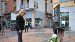 Президентът Илияна Йотова барелеф Левски