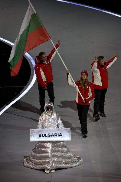 Българската делегация по време на церемонията на откриването на Зимните1