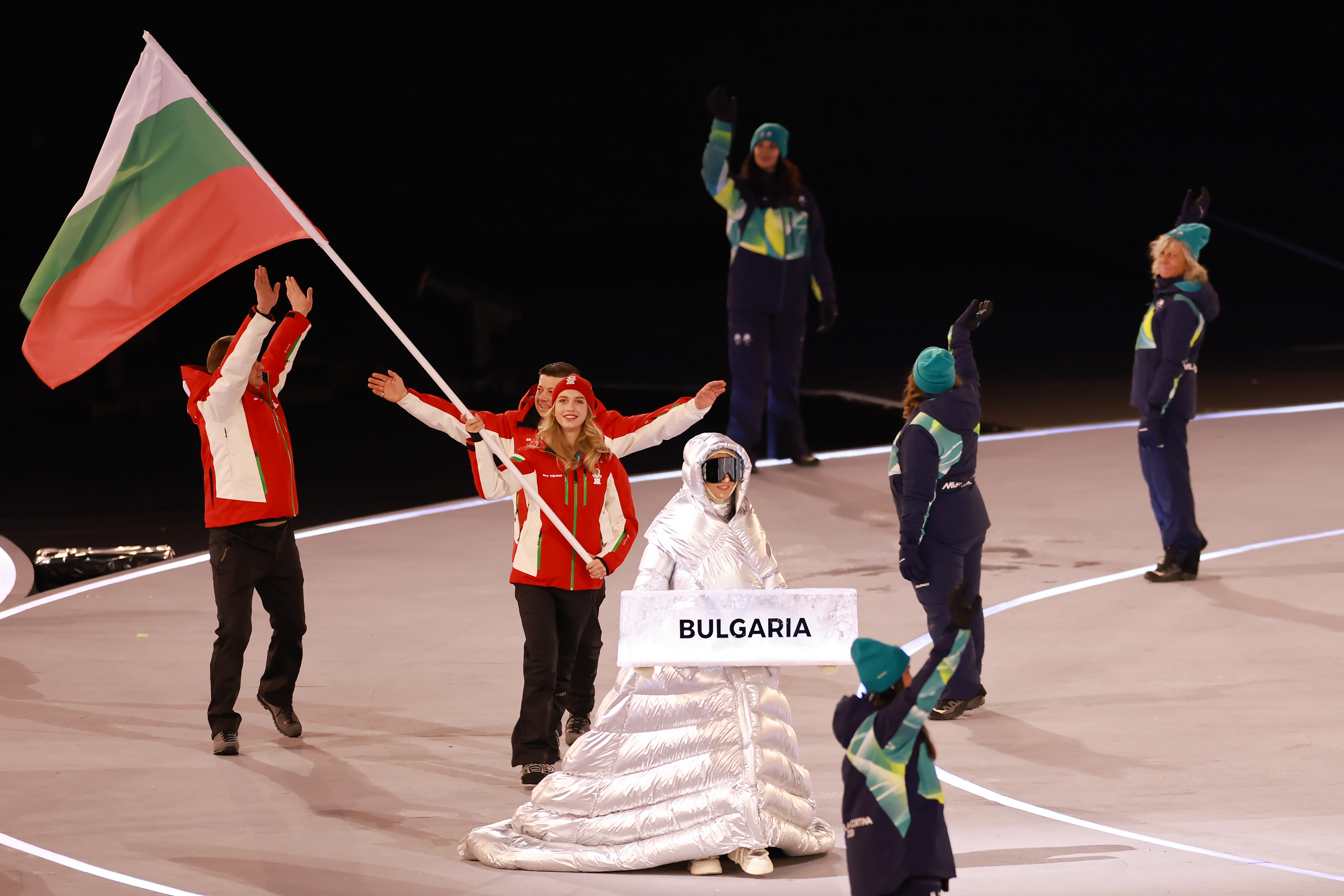 <p>Българската делегация на церемонията на откриването на Зимните олимпийски игри в Италия.</p>