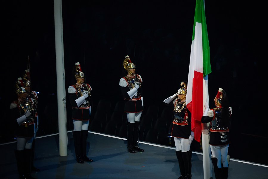 Церемонията по откриване на Зимните олимпийски игри в Милано Кортина1