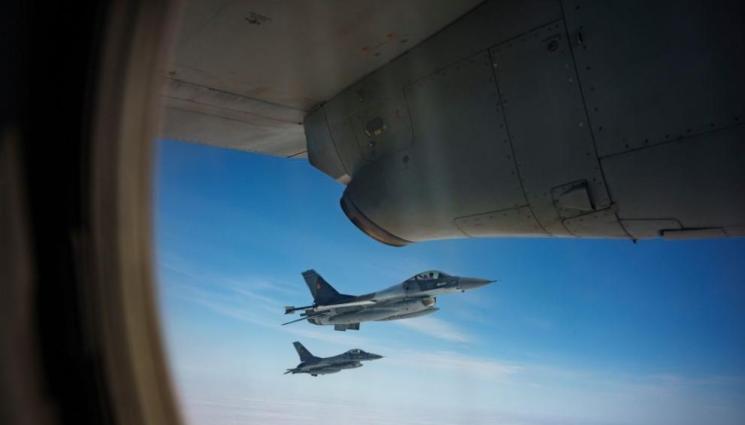 изтребител НАТО - Затвориха летищата в Люблин и Жешов заради „непланирана военна дейност“