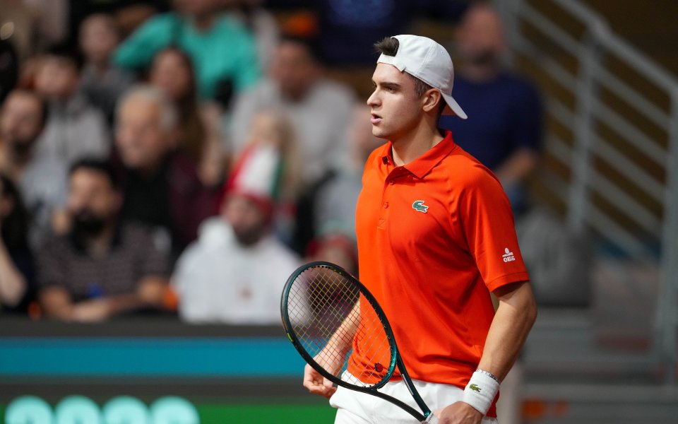 Александър Василев отнесе испанец по пътя към втория кръг в Анталия