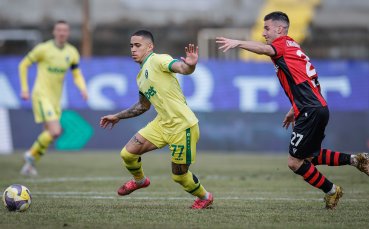 СНИМКИ: Домакинството на Локомотив София на Лудогорец