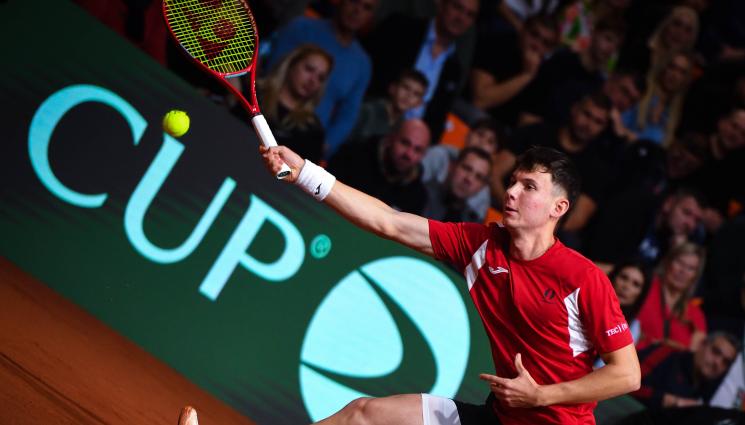 Илиян Радулов - Радулов взе сет, но допусна обрат, България изостава с 0:2 от Белгия за купа „Дейвис“