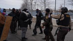 Полицията арестува няколко демонстранти по време на протест в Минеаполис