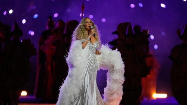 Възхищение и критики след изпълнението на Марая Кери на Олимпиадата в Милано