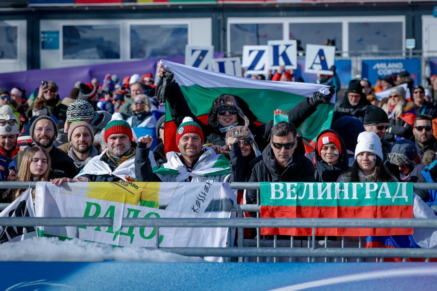 Две стотни разделиха Малена Замфирова от четвъртфинал на гигантския слалом1