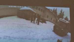 Заради обществените съмнения че видеата разпространени от официалните власти по