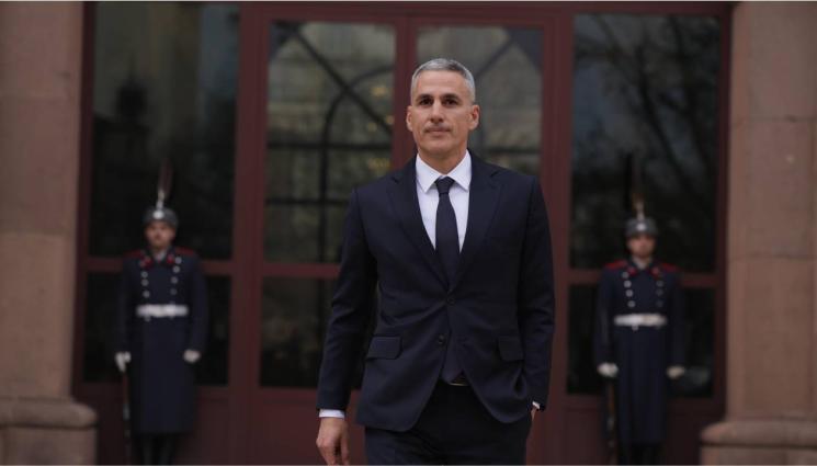 Андрей Гюров - БАНКЕР ПОЕМА ДЪРЖАВАТА: Андрей Гюров е новият служебен премиер!