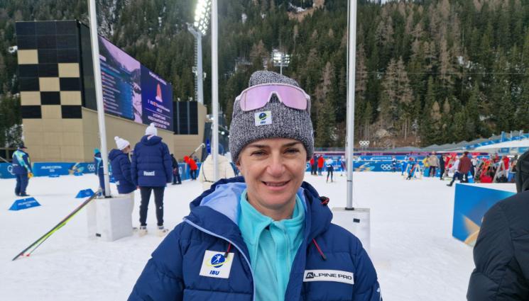 Екатерина Дафовска - Златната Катя Дафовска ще награждава призьорките на 15 км биатлон на олимпиадата 