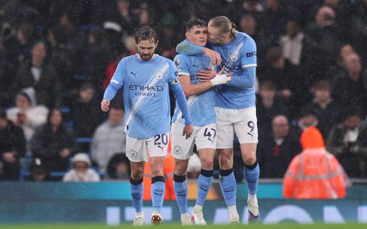 Манчестър Сити надви категорично Фулъм и притисна максимално Арсенал