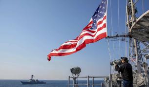 Два военни кораба на САЩ се сблъскаха