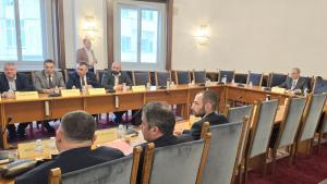 комисия транспорт парламент