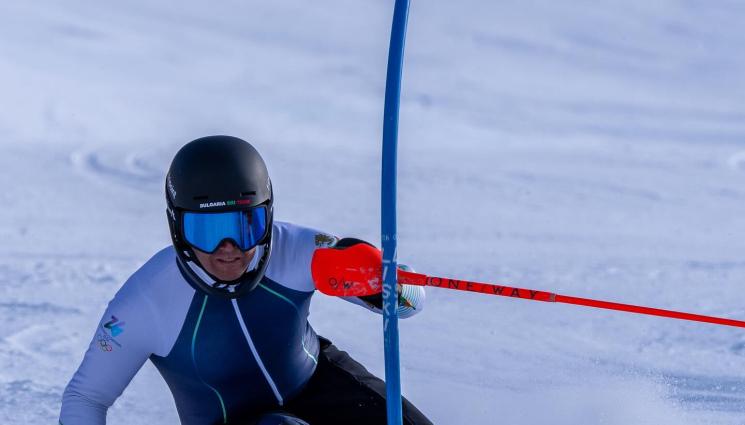Алберт Попов - Алберт Попов вече тренира здраво преди олимпийския слалом в Бормио