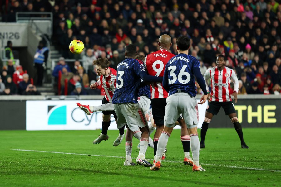 Брентфорд Арсенал1