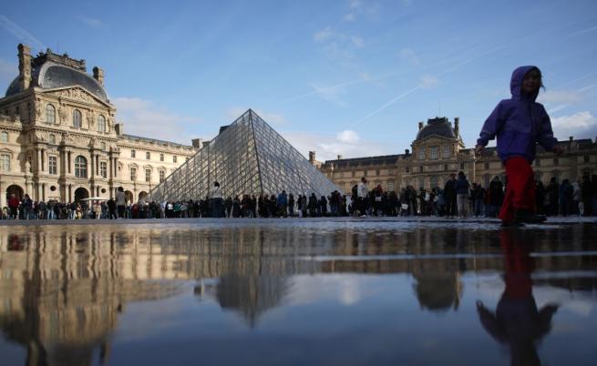 Френски следователи разкриха измама за над 10 млн. евро в ущърб на Лувъра