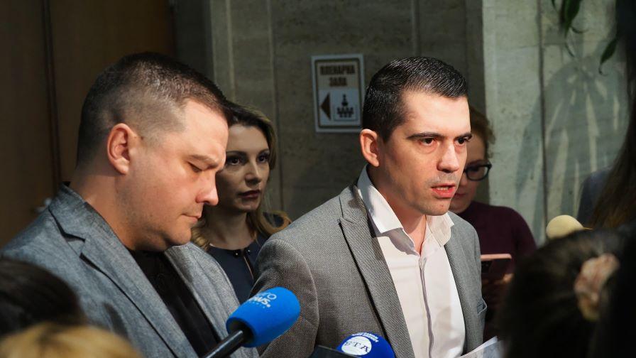 ИТН: Ще политизираме досиетата „Петрохан“ колкото е нужно, за да защитим децата си