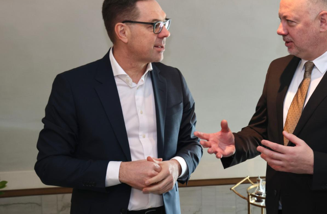 Възможностите за партньорства в изграждането на европейска информационна инфраструктура и