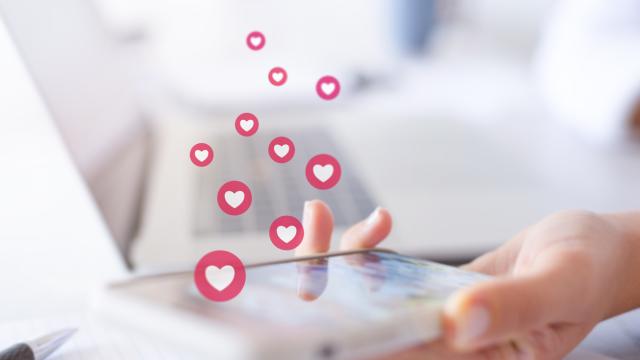 Онлайн запознанствата: как AI променя правилата на близостта