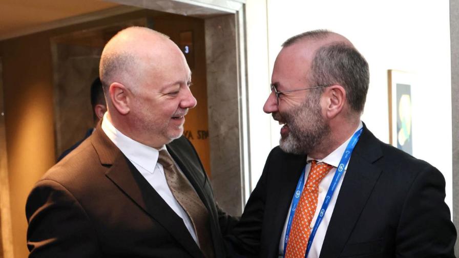 <p>Вебер пожела успех на ГЕРБ и Бойко Борисов</p>