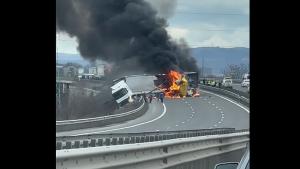 камион пожар катастрофа