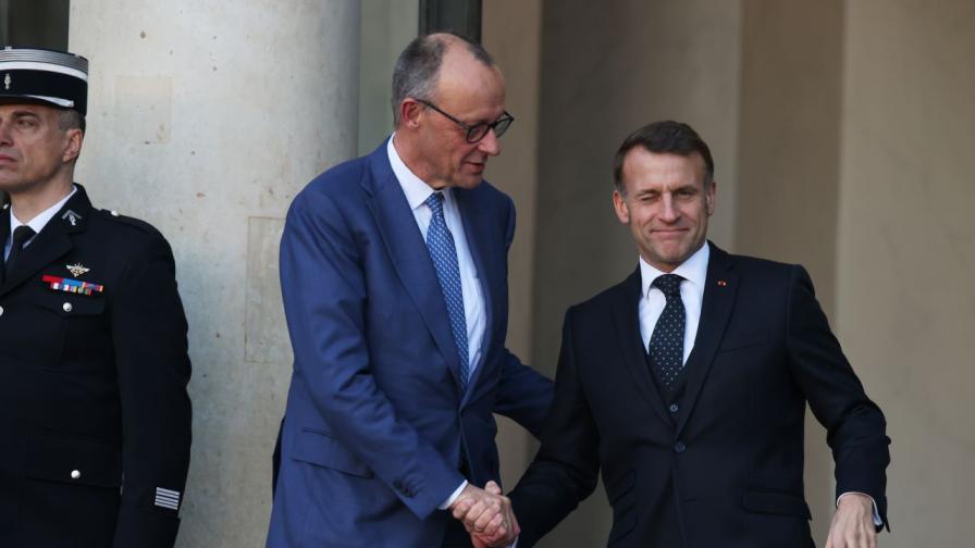 <p>Мерц и Макрон водят &bdquo;поверителни разговори&ldquo;</p>