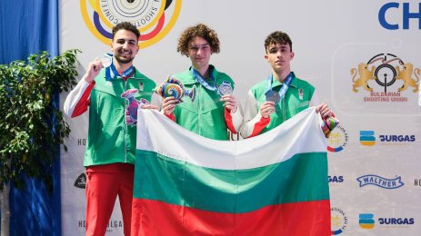 Сребро за българското трио на Европейското по спортна стрелба в
