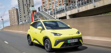 <p>BYD Dolphin Surf е най-евтиният електромобил, който се предлага на българския пазар със стартова цена от 20 050евро с ДДС</p>